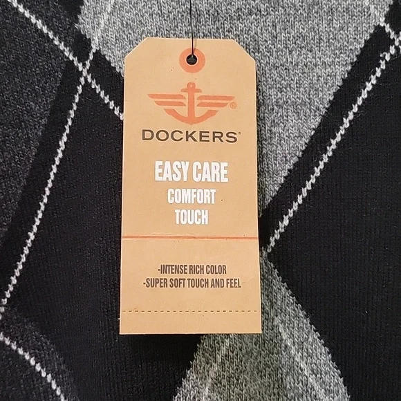 New dockers sweater - Picture 3 of 4